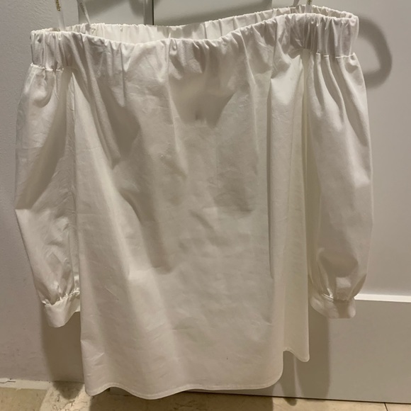 Laundry By Shelli Segal Tops - Laundry White Off the Shoulder Top